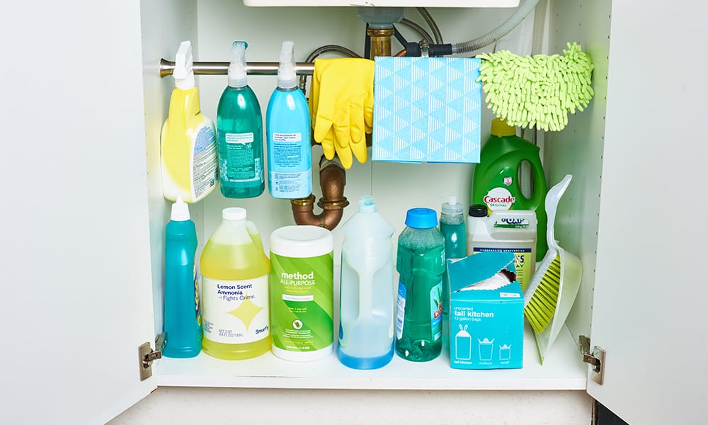 https://cdn.homeaddict.io/wp-content/uploads/2019/09/tk-brilliant-ways-to-organize-all-of-your-cleaning-supplies_107.jpg