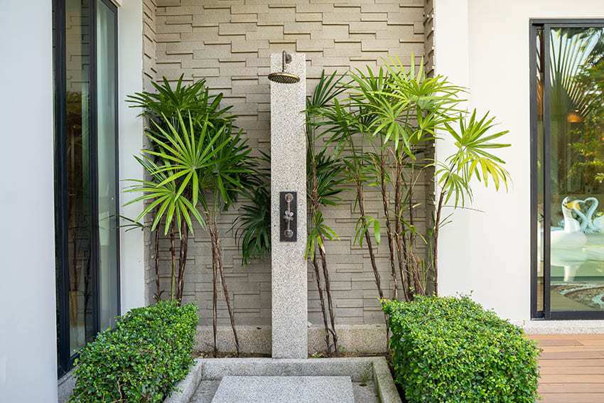 Upgrade your Home with These Outdoor Shower Ideas 