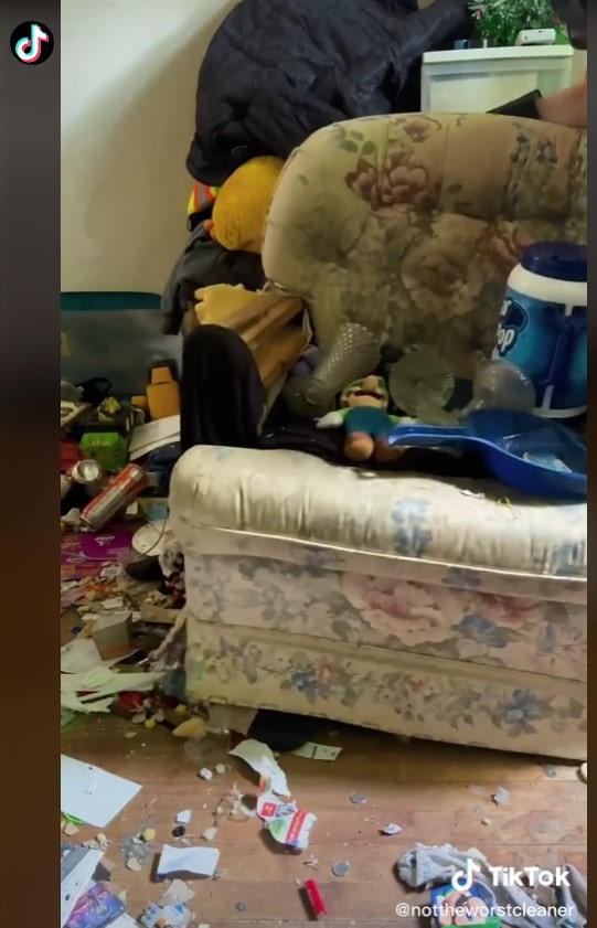 This Student Cleaned Unlivable Homes & The Results Were Heartwarming